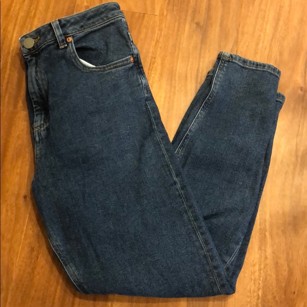 ASOS High Waisted Mom Jeans Size 30